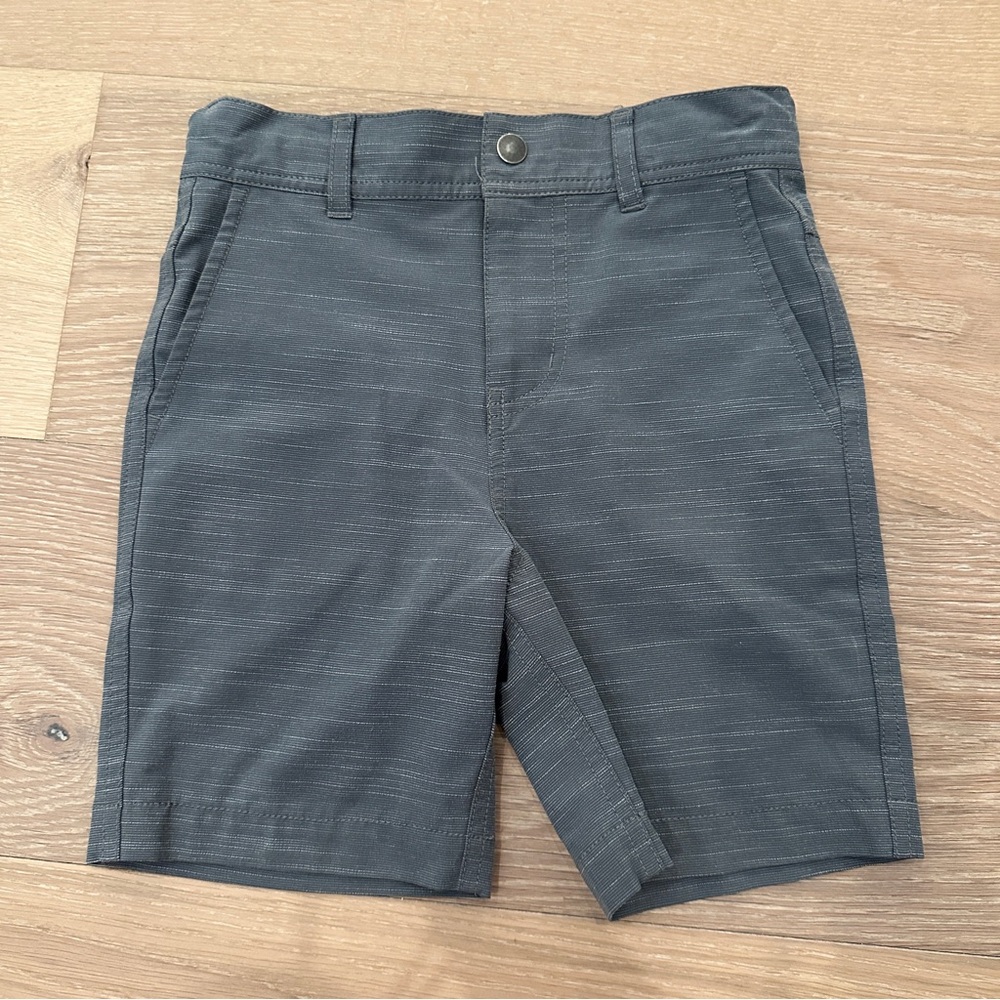 Hanna Andersson Charcoal Gray Flat Front Performance Shorts size 5 Boys